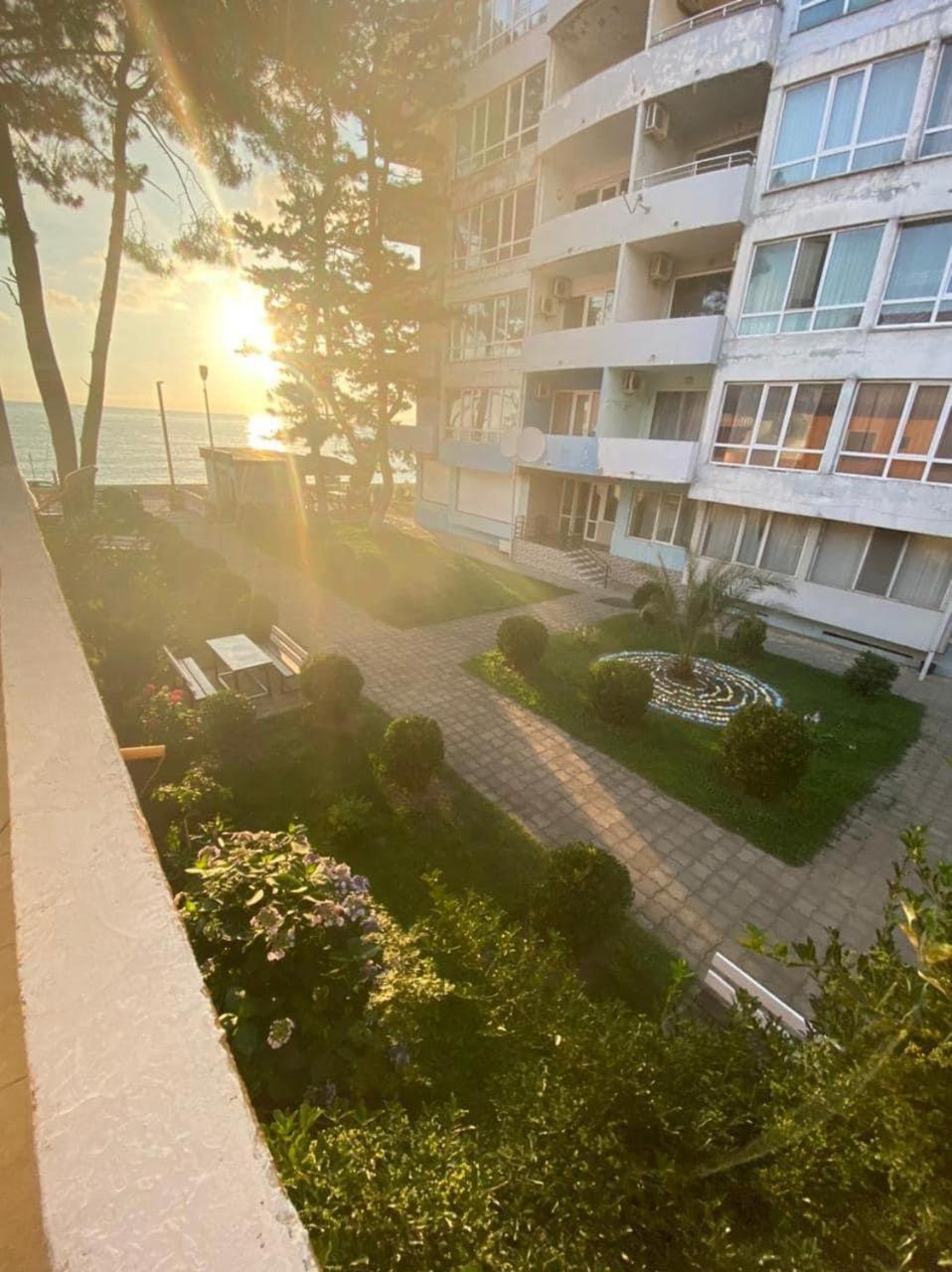Guest House Orange Кобулеті Екстер'єр фото